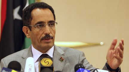 Le vice-pr&eacute;sident du Conseil national de transition libyen, Abdul Hafiz Ghoga,&nbsp;le 1er novembre 2011. (ISMAIL ZITOUNY / REUTERS)