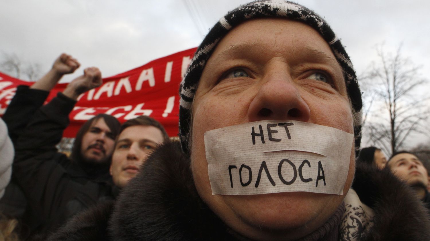 Власти уничтожают народ. Народ против власти. Власть и оппозиция.