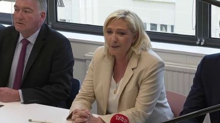 Présidentielle 2022 : Marine Le Pen veut un référendum anti-Macron pour le second tour
