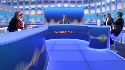 Tous les soirs, les informés débattent autour de Jean-François Achilli (FRANCEINFO / RADIOFRANCE)