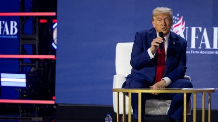 Le candidat républicain à l'élection présidentielle américaine, Donald Trump, à Powder Springs, en Géorgie, sur la côte est des Etats-Unis, le 28 octobre 2024. (NATHAN POSNER / ANADOLU / AFP)