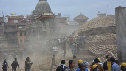 Le N&eacute;pal a &eacute;t&eacute; secou&eacute; par un s&eacute;isme de magnitude 7,8 le 25 avril 2015. Plusieurs milliers de morts sont &agrave; d&eacute;plorer et provoqu&eacute; d'importantes destructions de b&acirc;timents &agrave; Kathmandu. (BIKASH KHADGE / CITIZENSIDE)