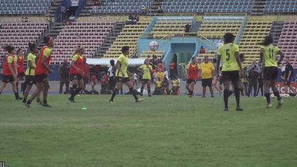 L'équipe féminine de football de Jamaïque entre dans l'Histoire (France 24)