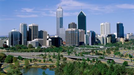 On dirait une maquette, mais non : c'est la ville de Perth, &agrave; l'ouest de l'Australie. (EURASIA PRESS / PHOTONONSTOP / AFP)