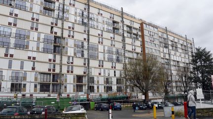 Logement : le gouvernement veut faciliter la colocation en HLM