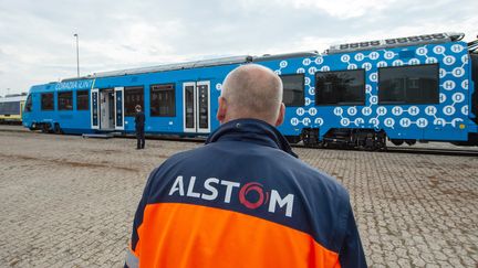 Le train à hydrogène construit par Alstom à Bremervoerde (Allemagne), le 16 septembre 2018. (PICTURE ALLIANCE / PICTURE ALLIANCE / GETTYIMAGES)