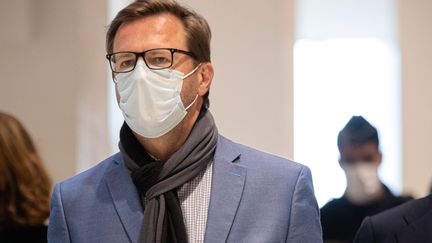 Jérôme Lavrilleux arrive au palais de justice de Paris pour le procès dans l'affaire Bygmalion pour financement illicite de l'élection présidentielle de 2012, le 20 mai 2021. (AURELIEN MORISSARD / MAXPPP)