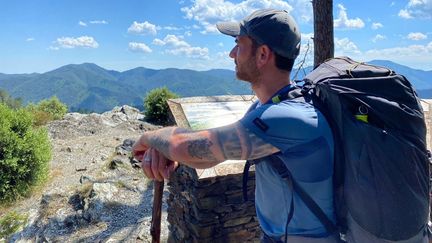 Clément vient de terminer son périple : quasiment tout le chemin de Stevenson, au coeur des Cévennes, en 8 jours.&nbsp; (BORIS LOUMAGNE / RADIO FRANCE)