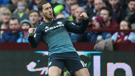 Le milieu de terrain de Chelsea, Eden Hazard