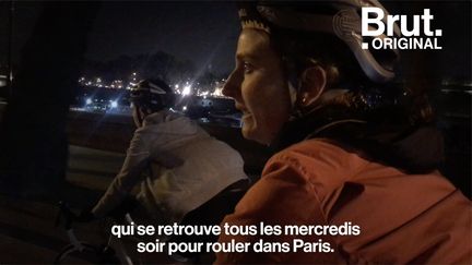 Les "GoWs" se réunissent chaque semaine en région parisienne pour faire du vélo entre elles. L'organisation a trouvé ses adeptes.