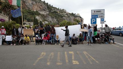 À la frontière franco-italienne, la police repousse les migrants