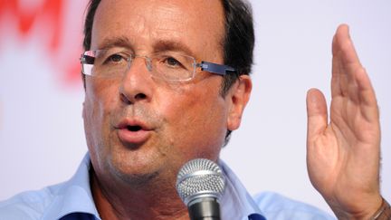 François Hollande à La Rochelle (Charente-Maritime), le 27 août 2010.&nbsp; (BERTRAND GUAY / AFP)