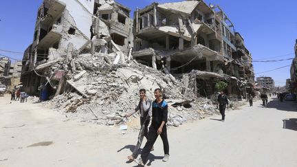 A Douma, dans la banlieue de Damas, le 16 avril 2018. (LOUAI BESHARA / AFP)
