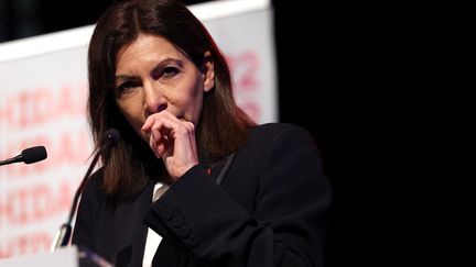 Anne Hidalgo lors de la présentation de son programme aux médias, le 13 janvier 2022 à Paris.&nbsp; (THOMAS COEX / AFP)