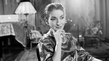 Maria Callas en décembre 1958 alors qu'elle est filmée pour un programme de la télévision américaine CBS. (CBS PHOTO ARCHIVE / CBS)