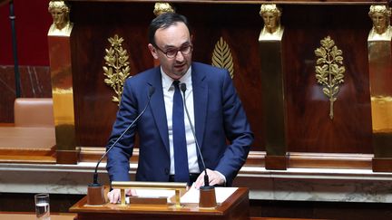 "Il n'y a pas de marge de manœuvre, il faut arrêter de tout promettre", déclare le ministre Thomas Cazenave