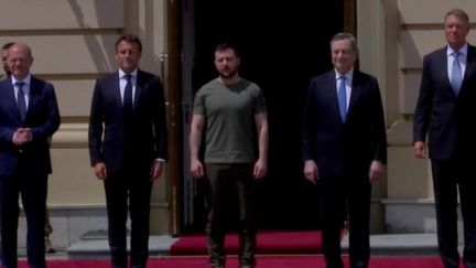 Guerre en Ukraine : Emmanuel Macron se rend à Kiev pour rappeler le soutien sans ambiguïté de la France