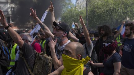 Des manifestants, à Paris, le 20 avril 2019. (JEREMIAS GONZALEZ / NURPHOTO / AFP)