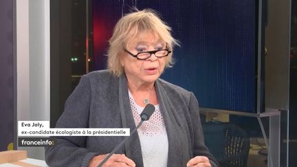 Eva Joly, ancienne candidate d'EELV à la présidentielle de 2012, invitée du 18H50 franceinfo, mercredi 15 décembre 2021. (FRANCEINFO)