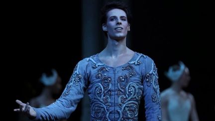 Germain Louvet a été nommé danseur étoile à l'Opéra national de Paris, mercredi 28 décembre 2016. (SVETLANA LOBOFF / Opéra national de Paris)