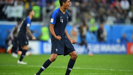 Varane heureux après la rencontre (MARVIN IBO G?NG?R / GES-SPORTFOTO)