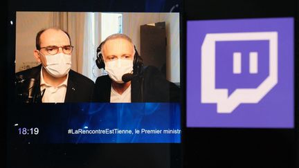 Le Premier ministre, Jean Castex, interrogé par le journaliste Samuel Etienne sur la plateforme de streaming Twitch, le 14 mars 2021.&nbsp; (BENOIT DURAND / HANS LUCAS)