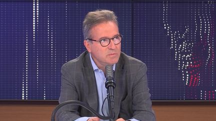 Martin Hirsch,&nbsp;directeur général de l’Assistance Publique-Hôpitaux de Paris était l'invité du "8h30&nbsp;franceinfo", lundi 13 septembre 2021. (FRANCEINFO / RADIOFRANCE)