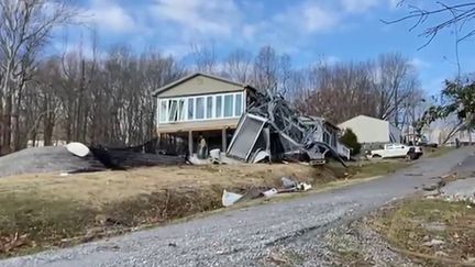 Tornades aux États-Unis : le Kentucky dévasté, un bilan toujours incertain. (FRANCE 2)