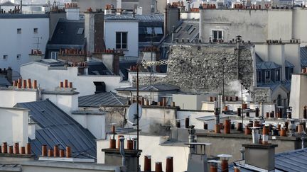 Vue sur les toits à Paris, le 6 février 2015. (VINCENT ISORE / MAXPPP)