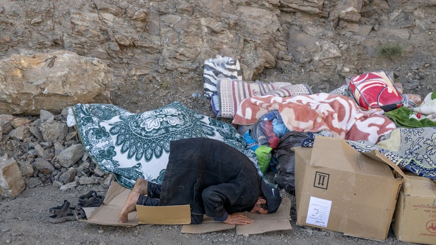 Reportage Nous Avons Surtout Besoin De Couvertures Un Mois Après Le Séisme Au Maroc Les