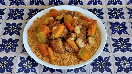 Des conserves de couscous Garbit au poulet contiendraient du cheval. (P. EOCHE / PHOTODISC / GETTY IMAGES)