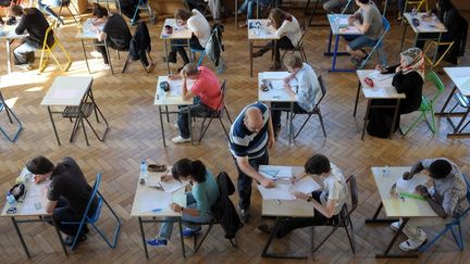 Epreuve de philosophie du&nbsp;baccalaur&eacute;at, le 18 juin 2012 &agrave; Strasbourg (Bas-Rhin). (FREDERICK FLORIN / AFP)