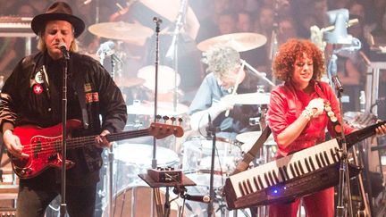 Win Butler et Régine Chassagne de Arcade Fire sur scène à Londres en juillet 2017.
 (Richard Isaac/Shutterst/SIPA)