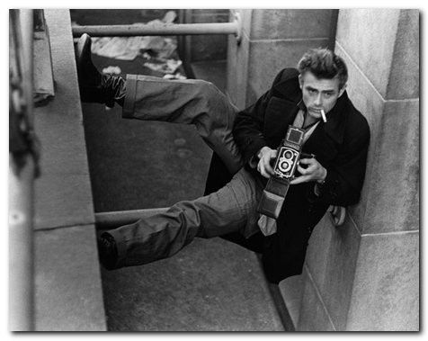 James Dean et son Rolleiflex dans les années 50
 (DR)