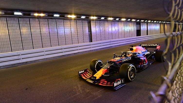 Formule 1 Max Verstappen S Impose A Monaco Et Prend La Tete Du Championnat Du Monde