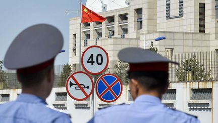 Le 30 août 2016, un kamikaze a fait exploser sa voiture au sein de l'ambassade de Chine. (Vladimir Voronin / AP / SIPA)