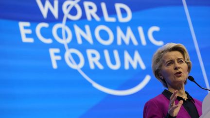 La présidente de la Commission européenne Ursula Von der Leyen au forum de Davos mardi 17 janvier. (BENOIT DOPPAGNE / BELGA MAG)