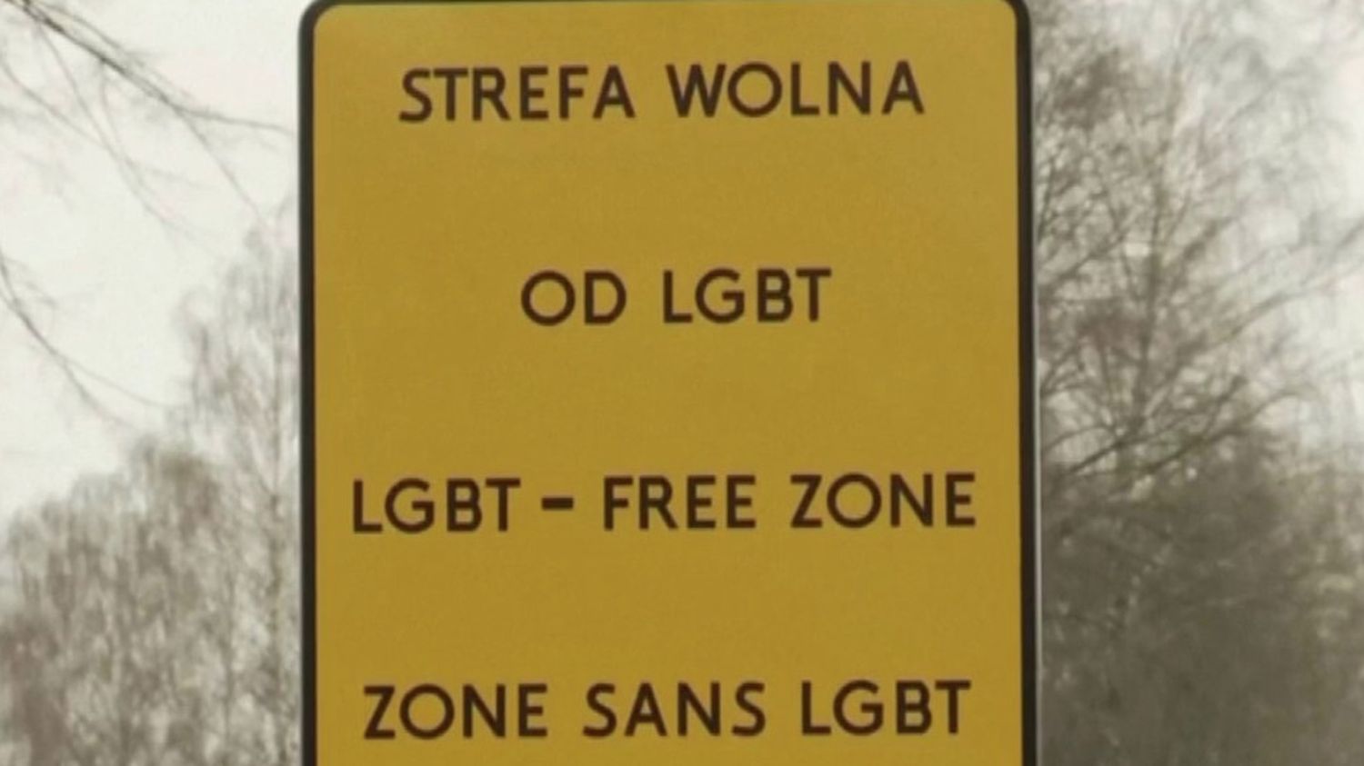 Działacz LGBT umieszcza homofobię na tablicach