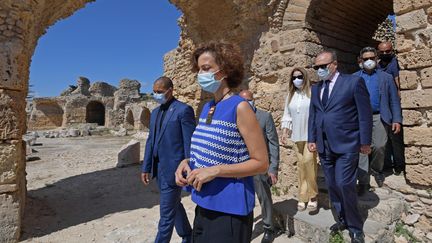 Audrey Azoulay, directrice générale de l'Unesco, en visite sur les sites archéologiques de Carthage, près de Tunis. (FETHI BELAID / AFP)