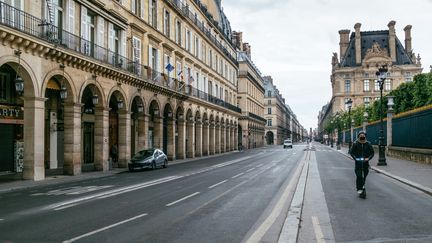 La rue de Rivoli vide, le 7 avril 2020 à Paris. (MATHIEU MENARD / HANS LUCAS)