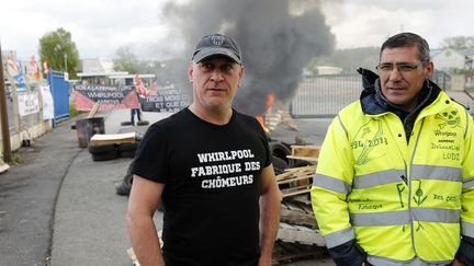 Des salariés de Whirlpool en grève contre la délocalisation de leur entreprise, d'Amiens vers la Pologne, le 26 avril 2017. (CHESNOT / GETTY IMAGES EUROPE)