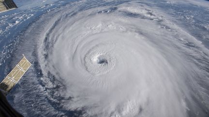 12 septembre 2018. Vue de l'espace de l'ouragan Florence au-dessus de l'océan Atlantique. (Illustration) (STOCKTREK IMAGES / GETTY IMAGES)