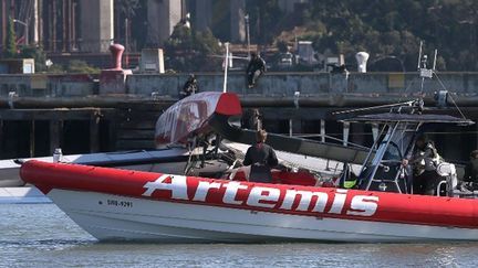 Le catamaran Artemis rentre au port après le drame 