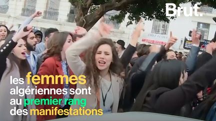 En Algérie, au cœur des manifestations contre le président Abdelaziz Bouteflika, les femmes condamnent un gouvernement qui les a trop longtemps dénigrées. (BRUT)