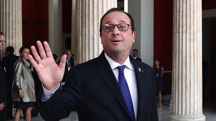 François Hollande en déplacement à Athènes, le 9 septembre. (LOUISA GOULIAMAKI / AFP)