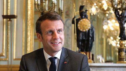 Emmanuel Macron à l'Elysée, le 12 avril 2019, à Paris. (LUDOVIC MARIN / AFP)