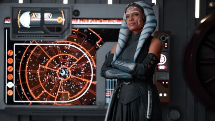 La comédienne Rosario Dawson incarne Ahsoka Tano dans la série "Ahsoka" (2023). (Lucasfilm Ltd. & TM. All Rights Reserved)