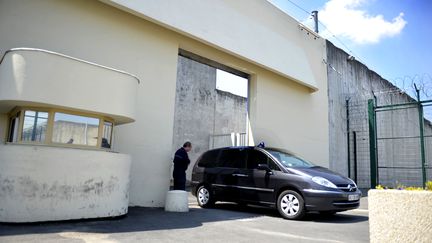 Une entrée de la centrale de Moulins-Yzeure (Allier), le 20 juillet 2017.&nbsp; (MAXPPP)