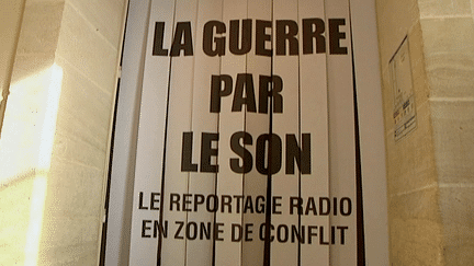 "La guerre par le son", une exposition sonore de Radio France au Prix Bayeux 
 (France 3 / Culturebox)