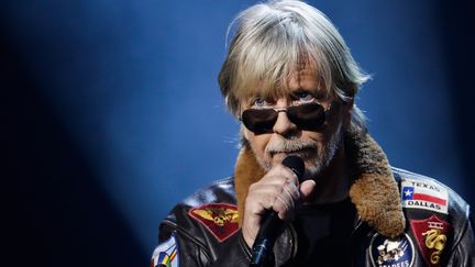 Le chanteur Renaud, le 10 décembre 2018, à la Salle Pleyel, à Paris.&nbsp; (THOMAS SAMSON / AFP)